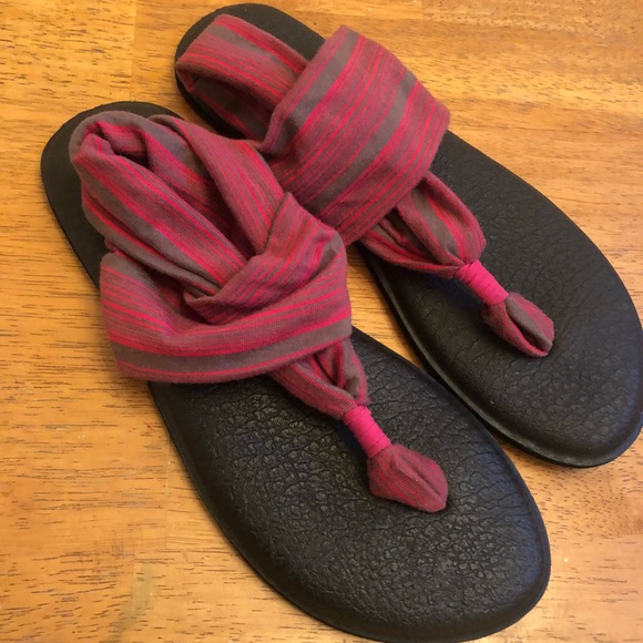Sanuk yoga flip flop things so cute nice Size 9 hippy, earthy dead head peace - Picture 3 of 9